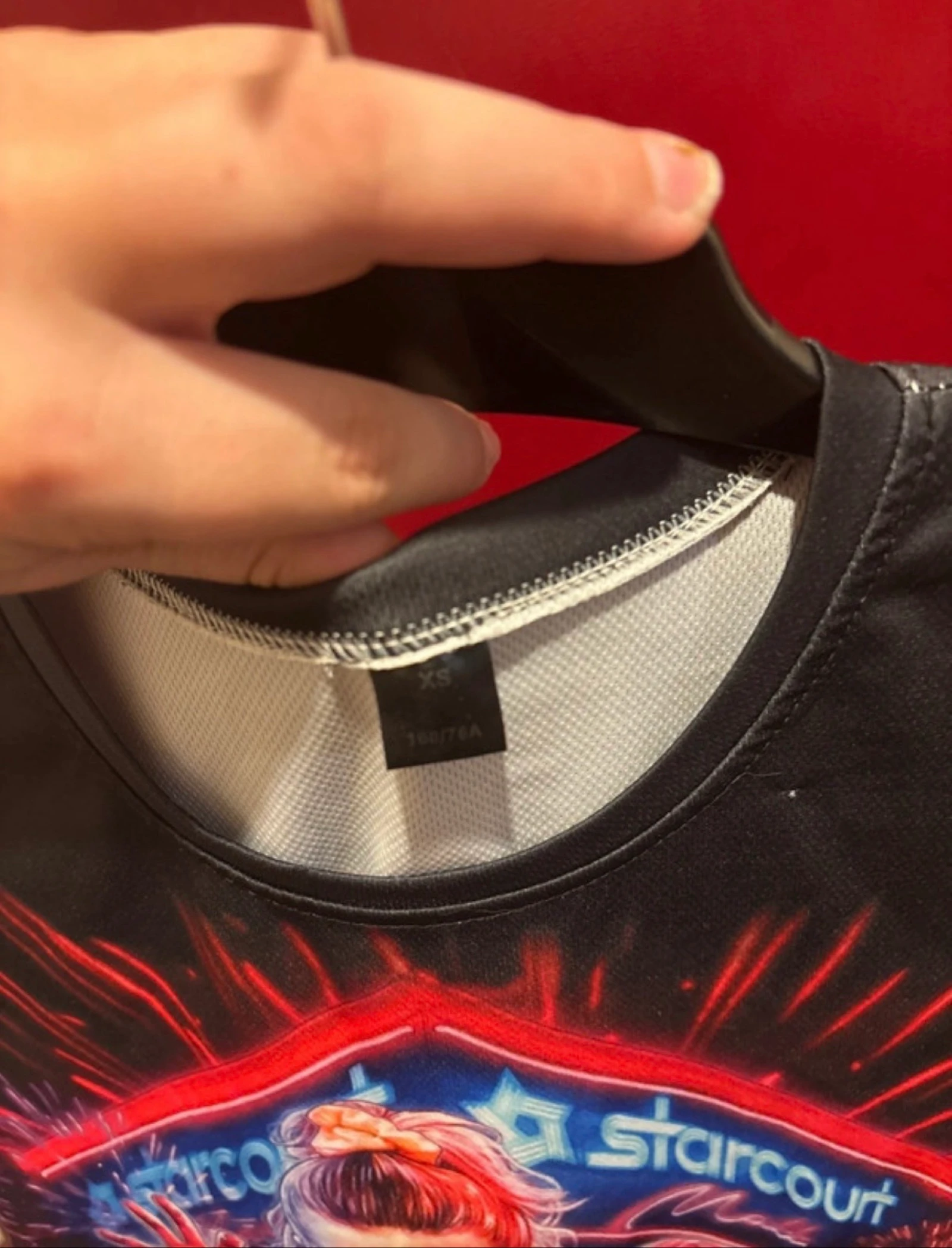 T-shirt Stranger Things Seizoen 3 – Maat XS – Zeer goede staat – photo 2